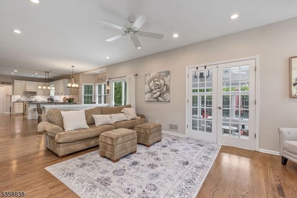 Interior, Kitchen, Living room, Pendant Lights, Recessed Lighting, Wood Texture Flooring