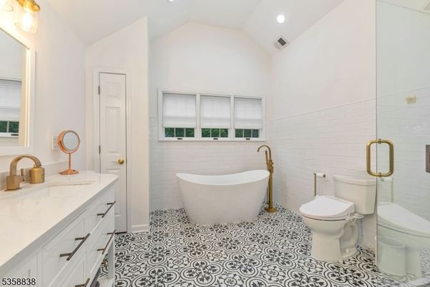 Bathroom, Free Standing Baths, Interior, Recessed Lighting