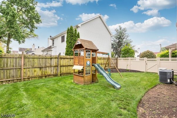 Backyard, Exterior, Playground