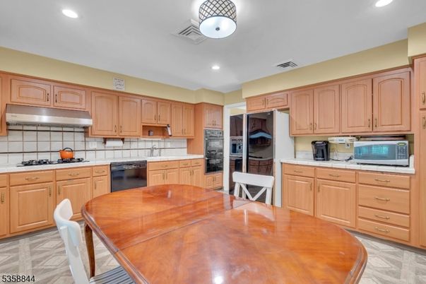 Dining room, Interior, Kitchen, Recessed Lighting