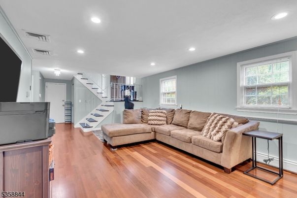 Interior, Living room, Recessed Lighting, Wood Texture Flooring