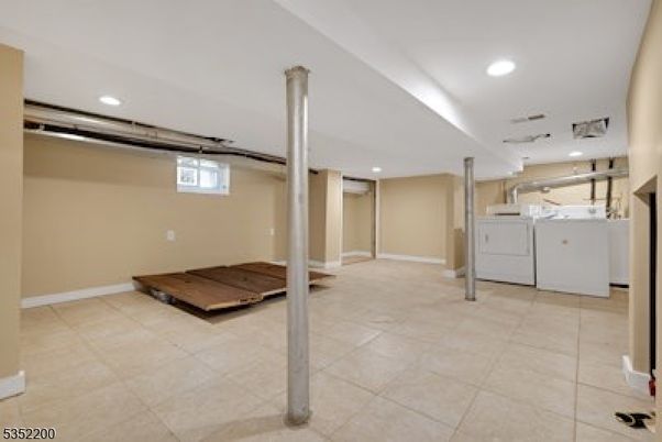 Garage, Interior, Recessed Lighting, Washer