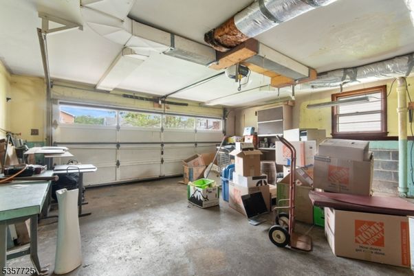 Garage, Interior