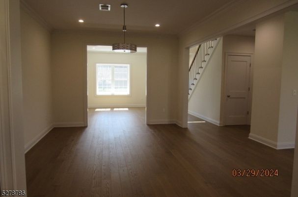 Interior, Pendant Lights, Recessed Lighting, Wood Texture Flooring