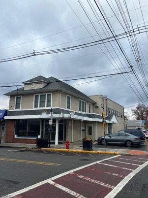 Exterior, Facade, Brick Facade, Rowhouse