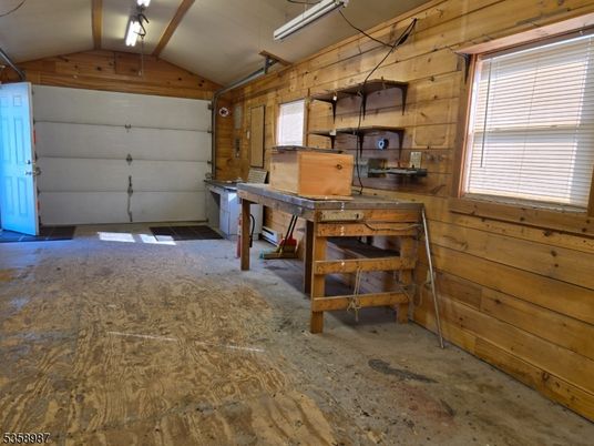 Garage, Interior, Wooden Walls