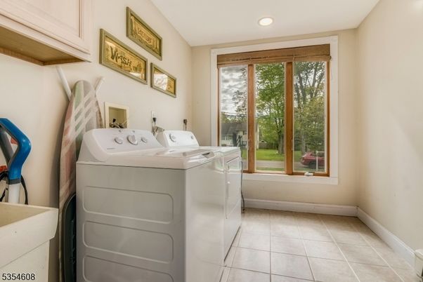 Interior, Recessed Lighting, Washer