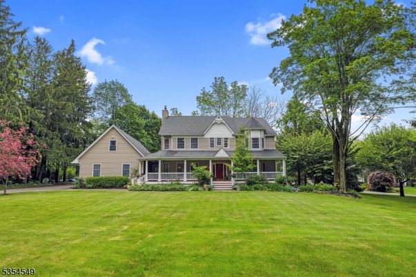 Backyard, Exterior, Facade, Farmhouse