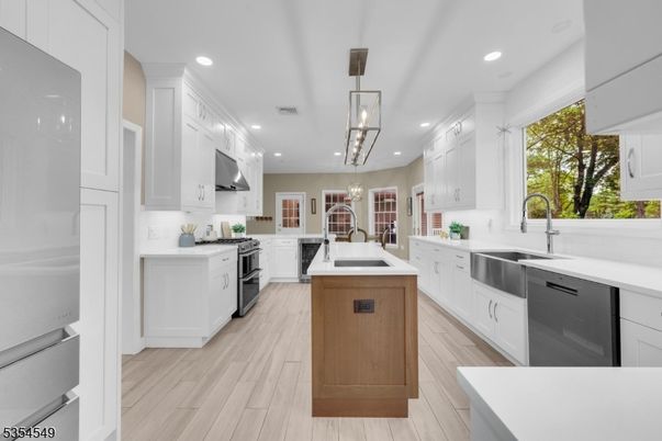 Interior, Kitchen, Pendant Lights, Recessed Lighting, Wood Texture Flooring