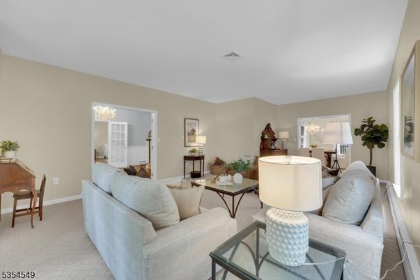 Chandelier, Dining room, Interior, Living room