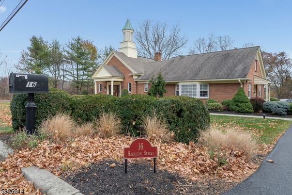Exterior, Facade, Brick Facade, Cape Cod