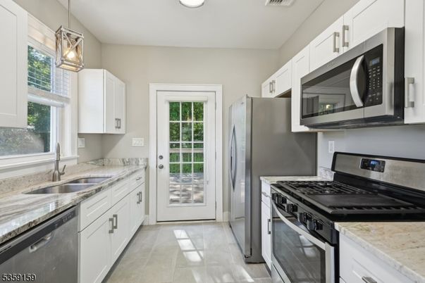 Interior, Kitchen, Pendant Lights, Recessed Lighting, Stainless Steel Appliances