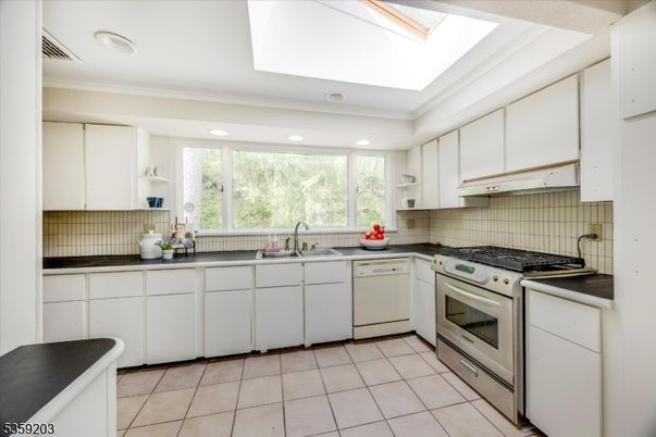 Glass Ceilings, Interior, Kitchen, Recessed Lighting, Stainless Steel Appliances