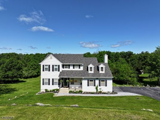 Backyard, Exterior, Facade, Farmhouse