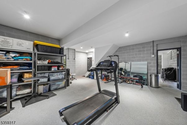Fitness Equipment, Interior, Recessed Lighting, Stone Walls