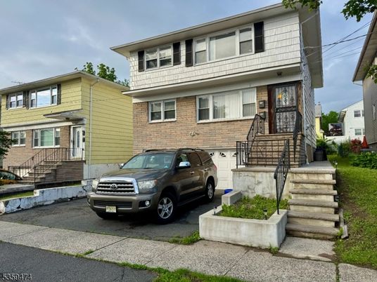 Attached, Exterior, Facade, Brick Facade, Rowhouse