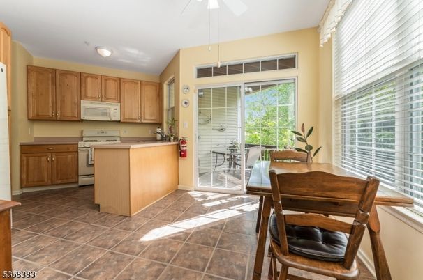 Dining room, Interior, Kitchen