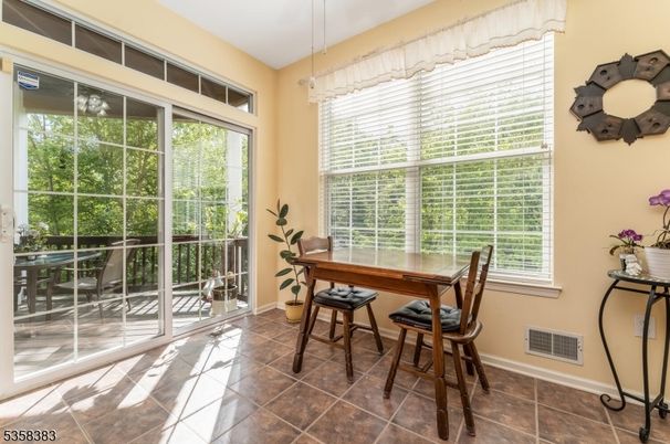 Dining room, Interior