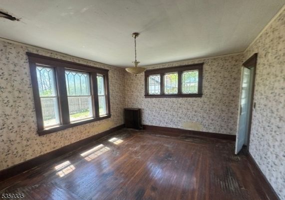 Empty room, Interior, Pendant Lights, Wood Texture Flooring