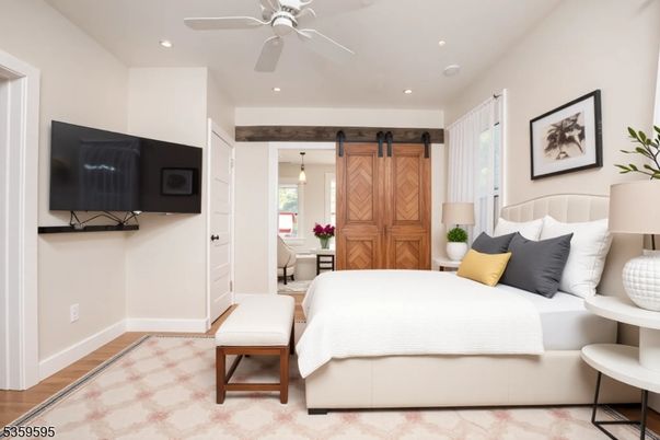 Bedroom, Interior, Pendant Lights, Recessed Lighting, Wood Texture Flooring
