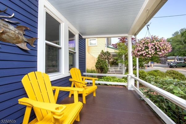 Exterior, Sun Room