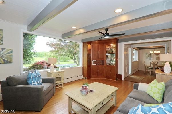Chandelier, Dining room, Interior, Living room, Recessed Lighting, Wood Texture Flooring