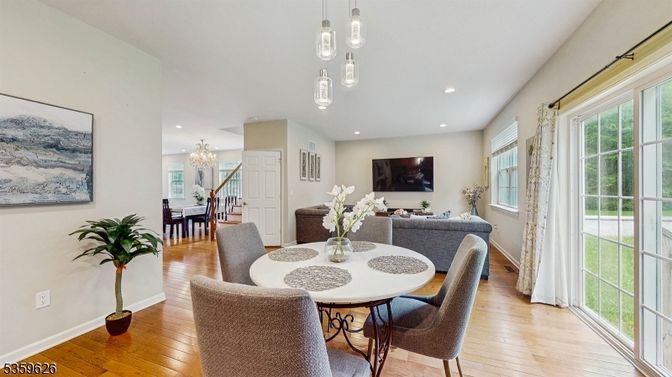 Chandelier, Dining room, Interior, Pendant Lights, Recessed Lighting, Wood Texture Flooring