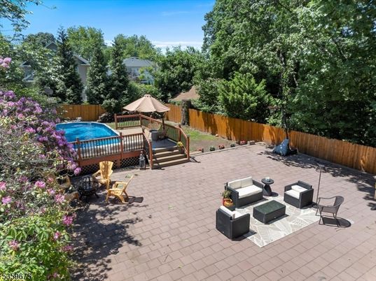 Exterior, Playground, Pool