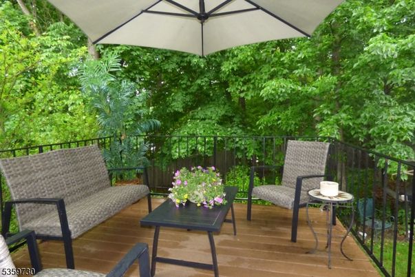 Exterior, Wood Texture Flooring