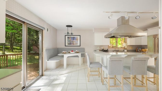 Dining room, Interior, Kitchen, Pendant Lights