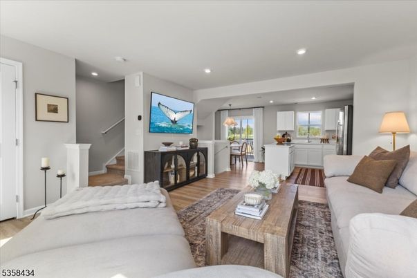 Dining room, Interior, Living room, Pendant Lights, Recessed Lighting, Wood Texture Flooring