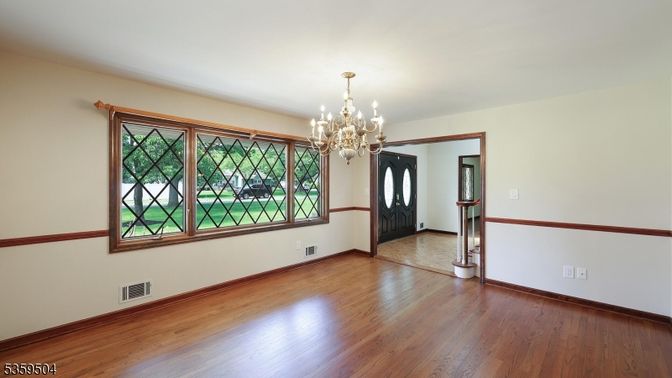 Chandelier, Empty room, Interior, Wood Texture Flooring