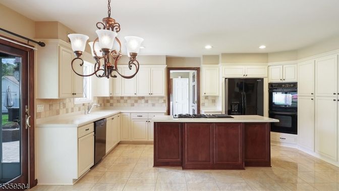 Chandelier, Interior, Kitchen, Recessed Lighting