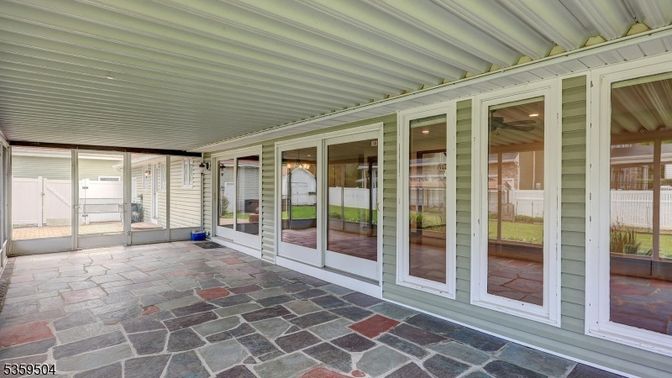 Exterior, Sun Room