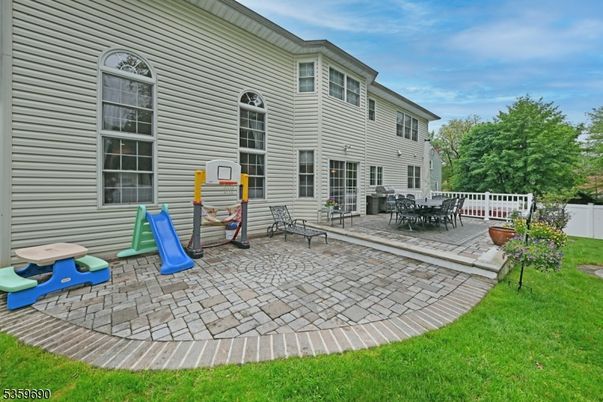 Backyard, Exterior, Playground