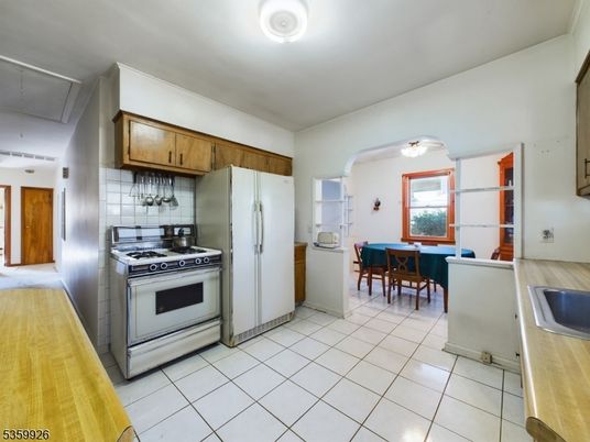 Dining room, Interior, Kitchen, Stainless Steel Appliances