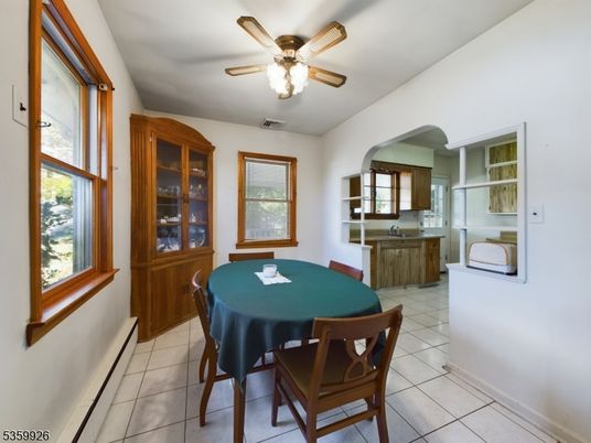 Dining room, Interior