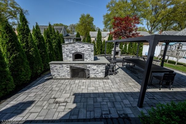 Exterior, Fireplace