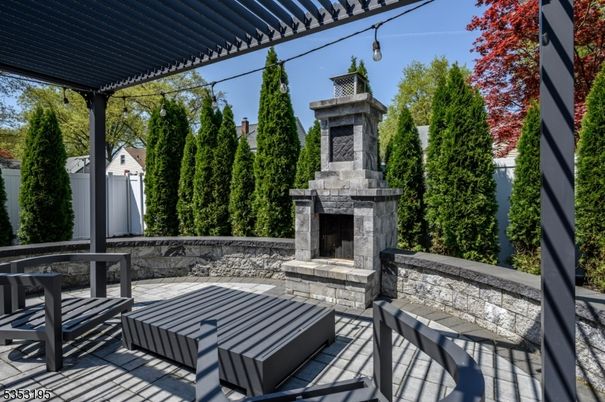 Exterior, Fireplace
