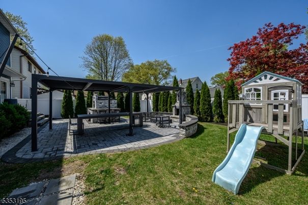 Backyard, Exterior, Playground