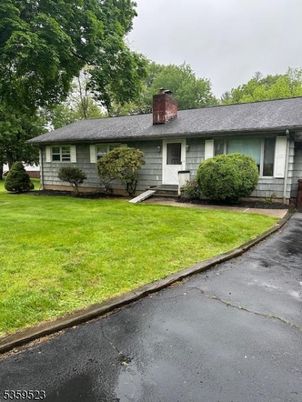 Backyard, Exterior, Facade, Ranch