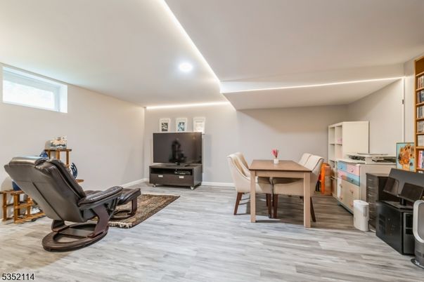 Dining room, Interior, Recessed Lighting, Wood Texture Flooring