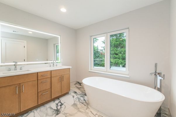 Bathroom, Dual Sink Vanities, Free Standing Baths, Interior, Marble, Recessed Lighting