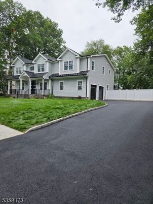 Backyard, Exterior, Facade, Farmhouse