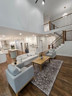 Interior, Kitchen, Living room, Pendant Lights, Recessed Lighting, Wood Texture Flooring