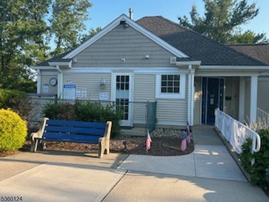 Exterior, Facade, American Craftsman