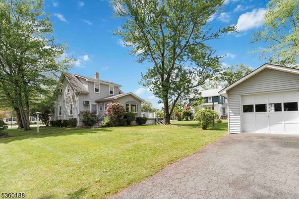 Backyard, Detached Garage, Exterior
