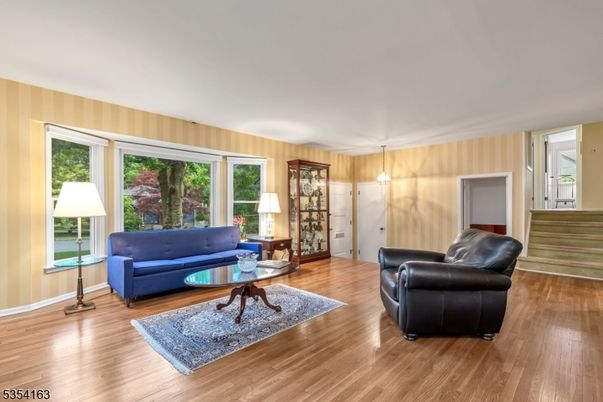 Interior, Living room, Pendant Lights, Wood Texture Flooring