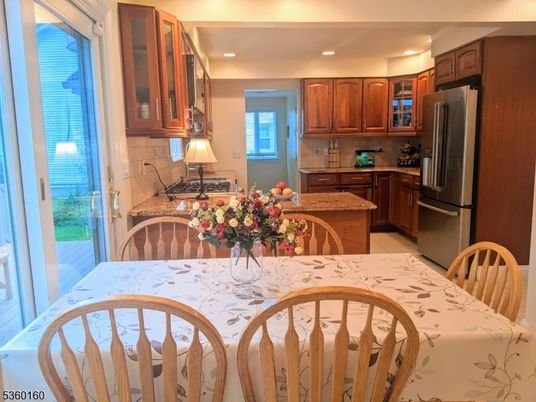 Dining room, Interior, Kitchen, Recessed Lighting