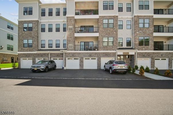 Attached, Exterior, Facade, Brick Facade, Rowhouse